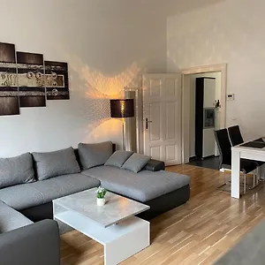  Apartamento Near Yppenplatz & Brunnenmarkt