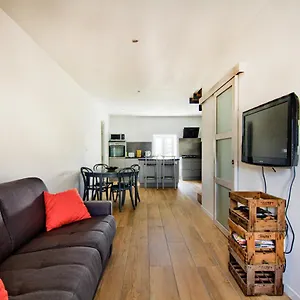https://le-rock.hotels-rhonealpes.com
