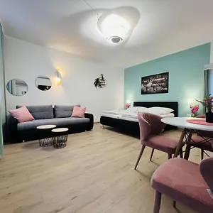 Wf-apartment Westbahnhof Viyana