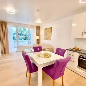 דירה Steiner Residences Vorgartenstrasse, וינה
