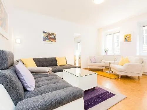 Christian Apartments Oper - Contactless Check In Vienna Austria