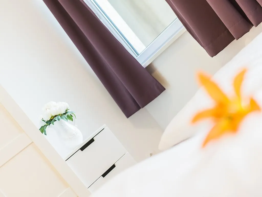 Christian Apartments Oper - Contactless Check In Wenen