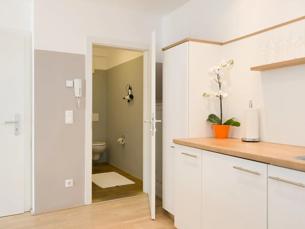 Christian Apartments Oper - Contactless Check In Wenen