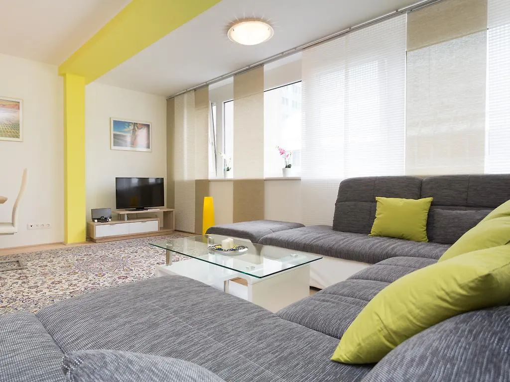 Christian Apartments Oper - Contactless Check In 비엔나