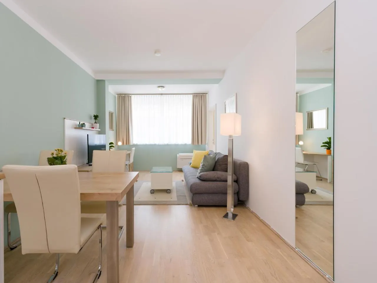 Christian Apartments Oper - Contactless Check In 비엔나